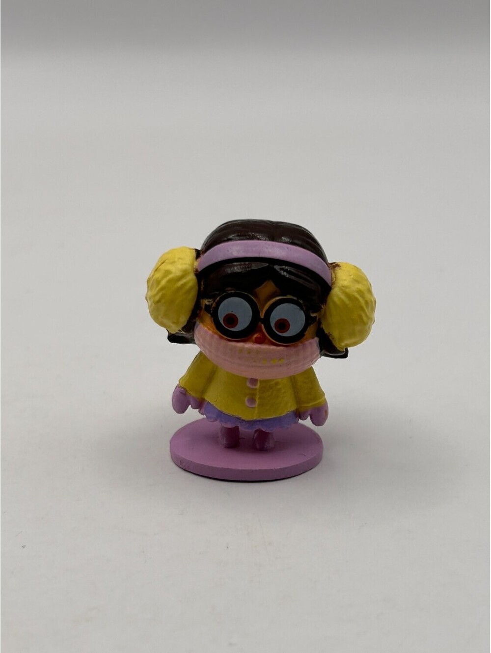 Despicable Me Margo in Winter Outfit Mini Figure 2018 Universal Studios Toy